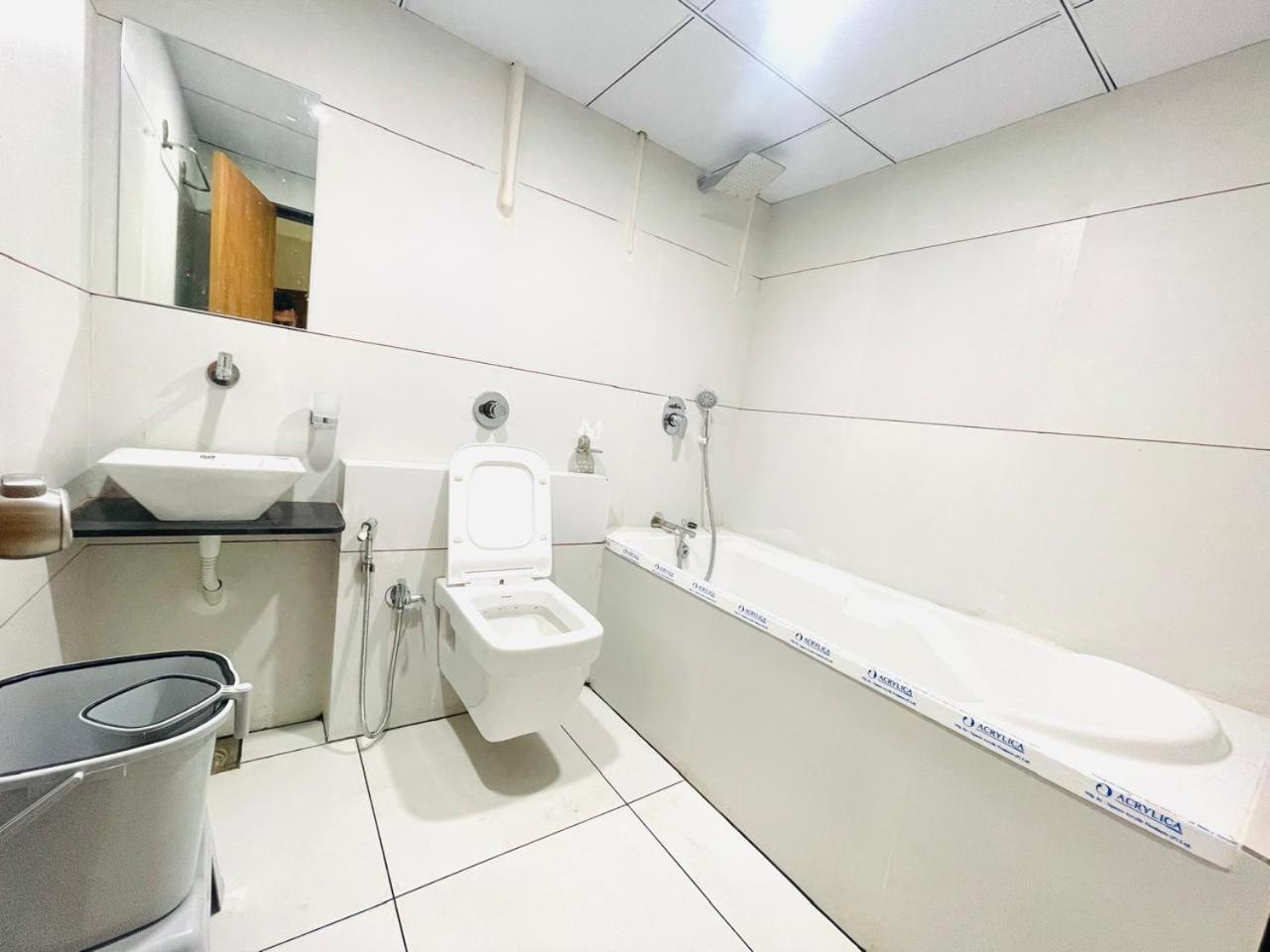 Hotel Royal Orbit Райкот Екстериор снимка